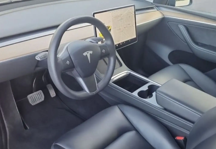 left hand drive TESLA MODEL Y (01/11/2021) -  